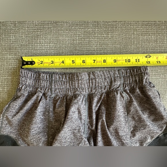 Lululemon Women's Heather Gray Hotty Hot  Athletic Shorts - Picture 7 of 9
